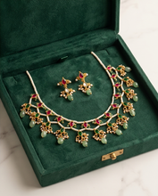 Load image into Gallery viewer, Necklace