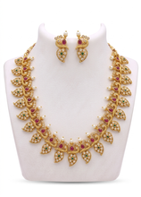 Load image into Gallery viewer, Necklace