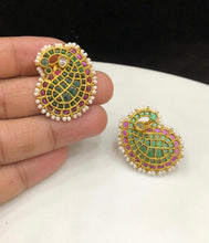 Load image into Gallery viewer, Earrings