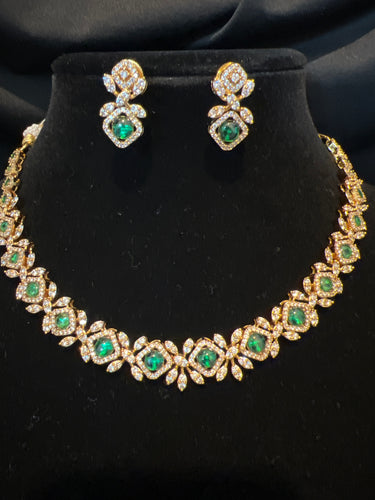 Matte Gold Finish Necklace - Green