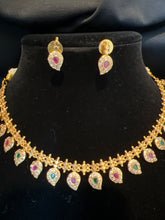 Load image into Gallery viewer, Matte Gold Finish Necklace
