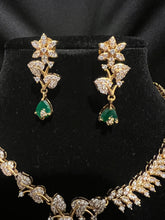 Load image into Gallery viewer, Matte Gold Finish Necklace - Green
