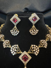 Load image into Gallery viewer, Antique Finish Necklace